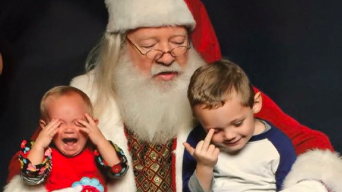 Pictures Prove Kids Hate Santa