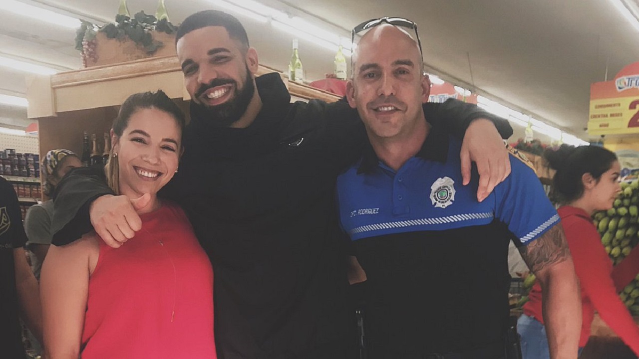 Drake Treats Every Customer In The Store To Free Groceries