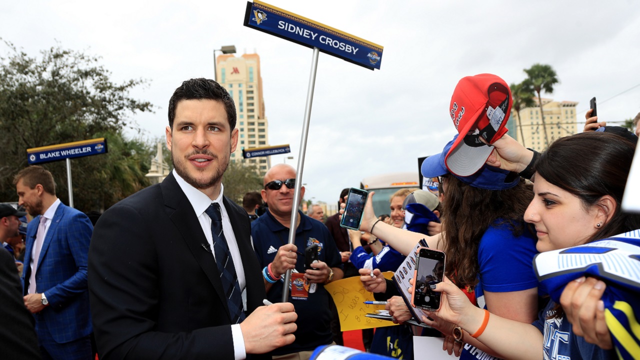 Sidney Crosby Joins Teen For Skate, Warms Hearts Everywhere