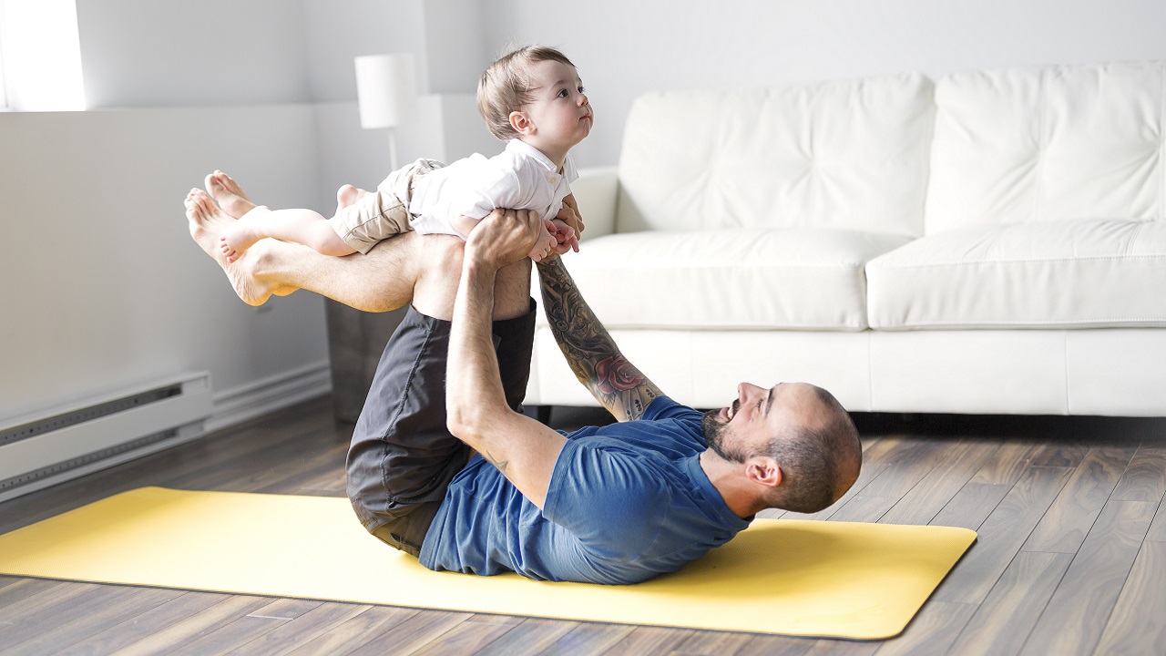 Pro Wrestler Has Some Tips For Exercising While Parenting