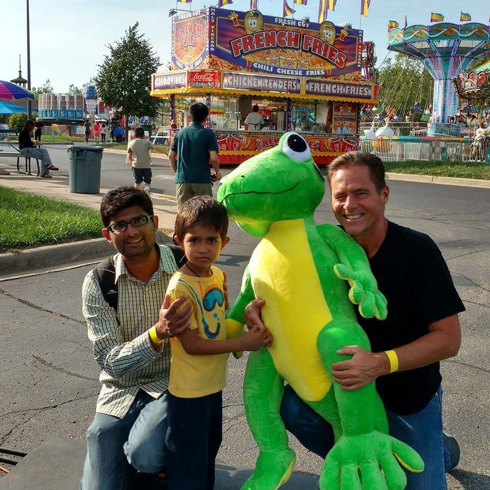 This Dad Is Literally TOO Good At Carnival Games