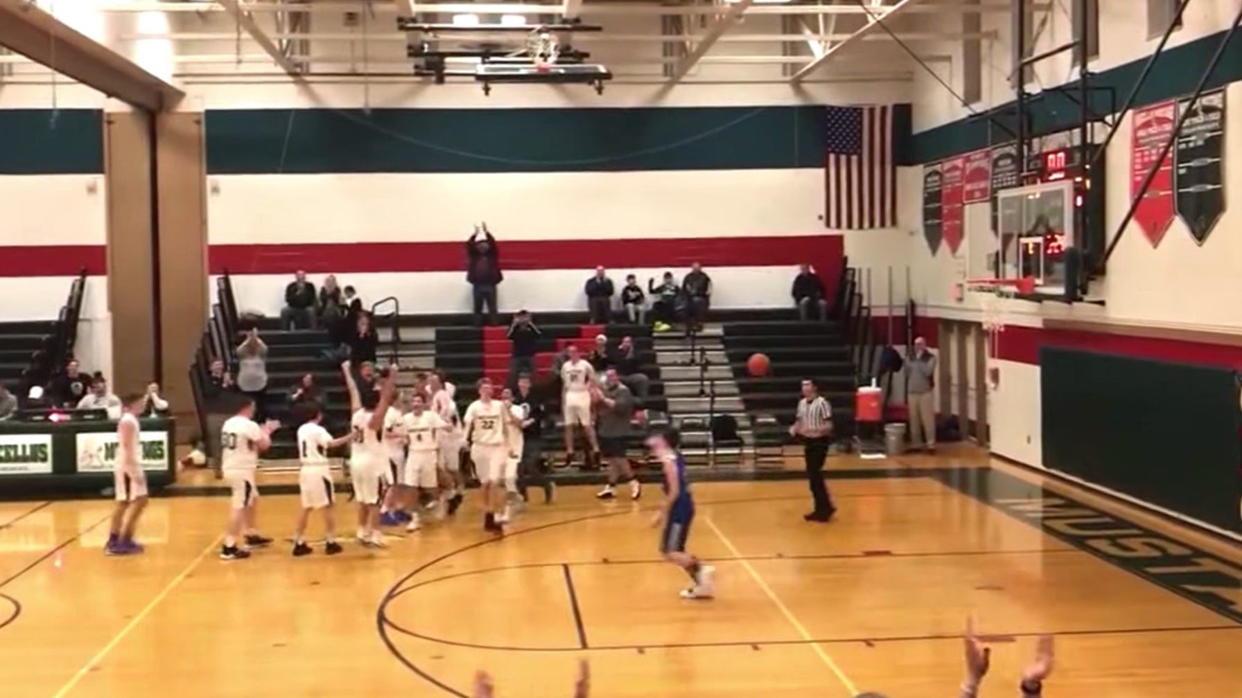 Pure Sportsmanship on Display at a High School Basketball Game [WATCH]