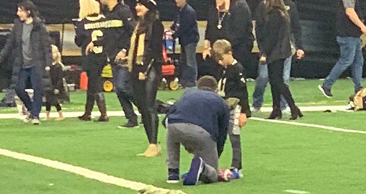 Dad Priorities: Drew Brees Plays With Kids After Devastating Loss