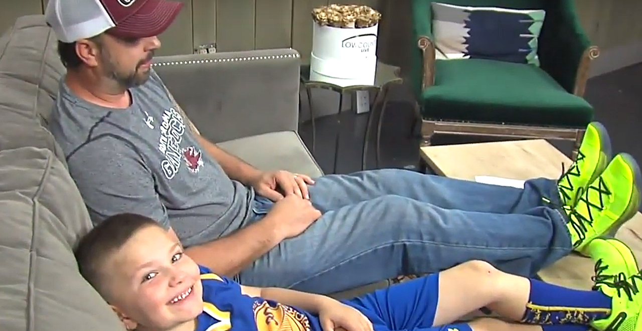 Steph Curry Sends Shoes to Dad and Son