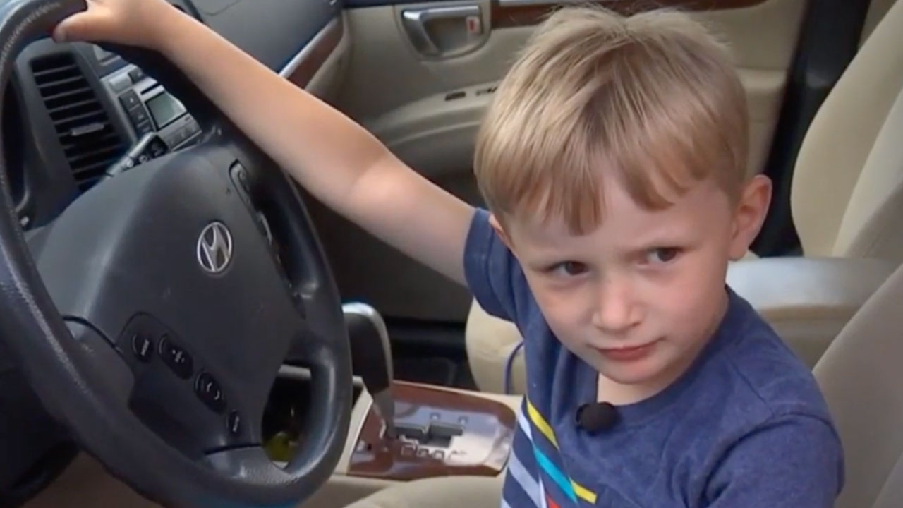 4yo Drives SUV to Get Candy