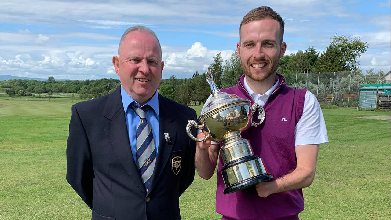 Golfer With No Hands Just Won His Club's Championship
