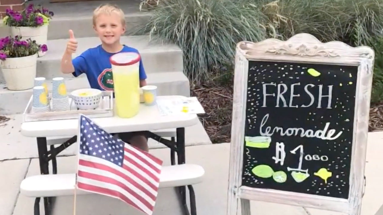 After Losing His Dad a 6-Yr-Old Sold Lemonade to Take Mom on a Date