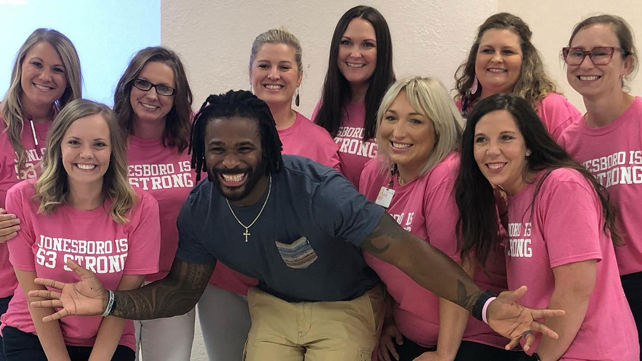 DeAngelo Williams sponsoring breast cancer screenings