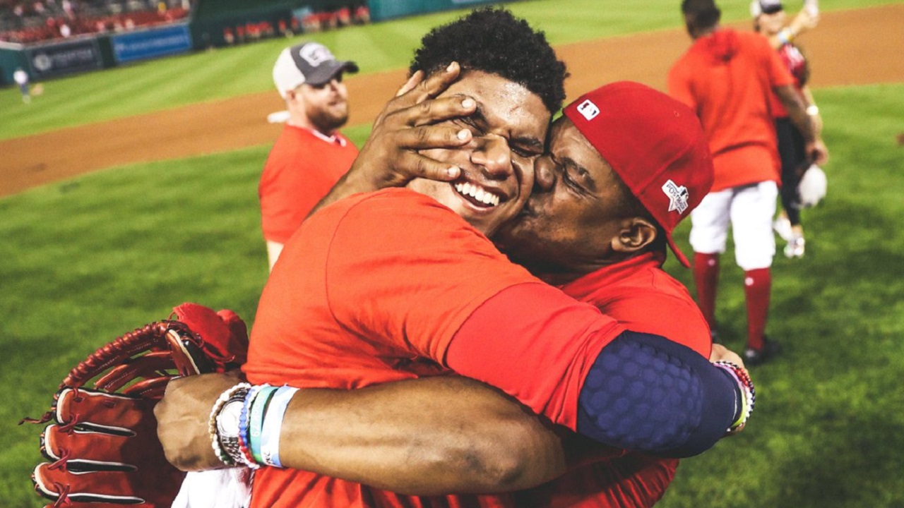 Juan Soto Hugs Dad