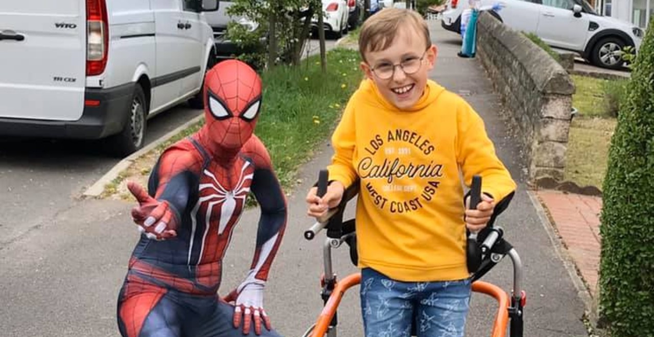 Boy with Cerebral Palsy Completes Marathon, Raises Over 50k for Charity