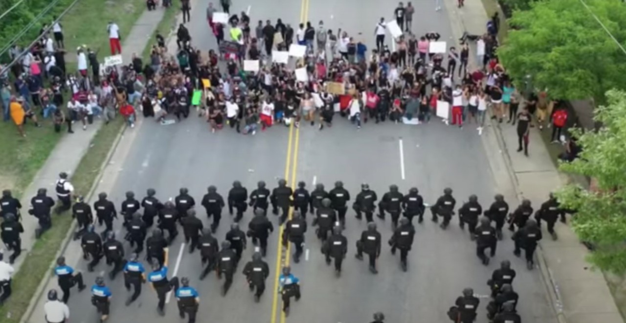 Fayetteville Officers Take a Knee in Solidarity with Protesters