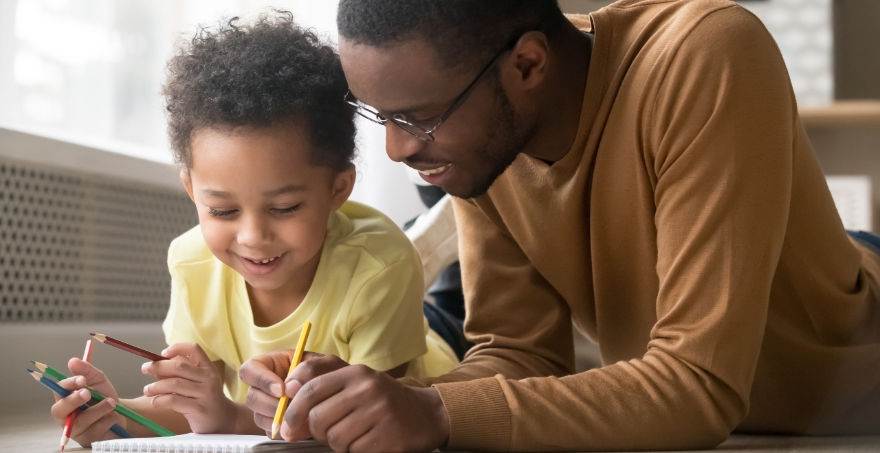 guessing games for kids, father playing with child