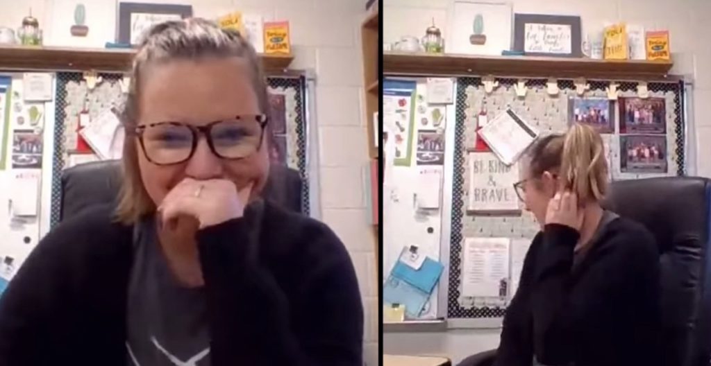 Teacher Pretends to Fart, students reactions are priceless