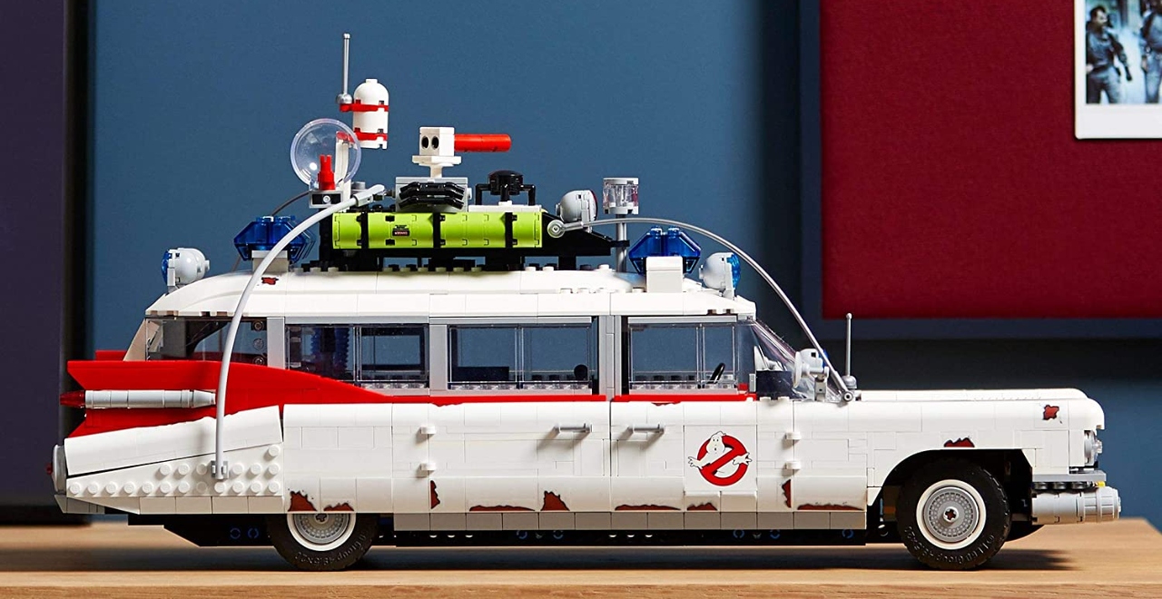 decently big lego set - Roblox