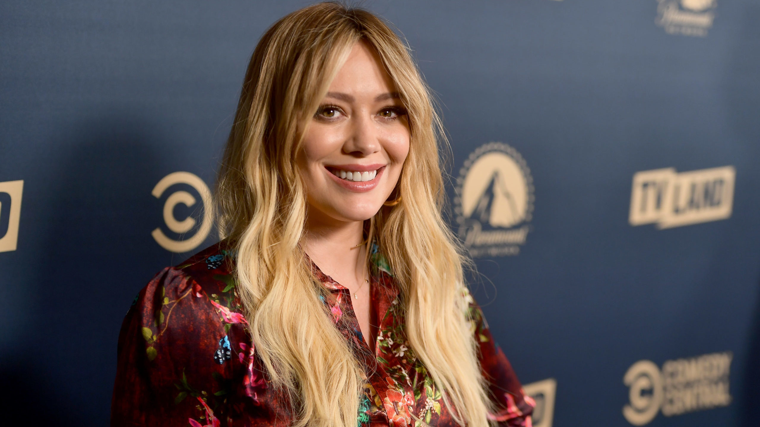 Hilary Duff, Hulu, How I Met Your Father