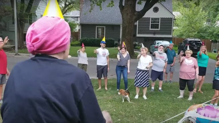 Neighbors organize Hokey Pokey Flash Mob