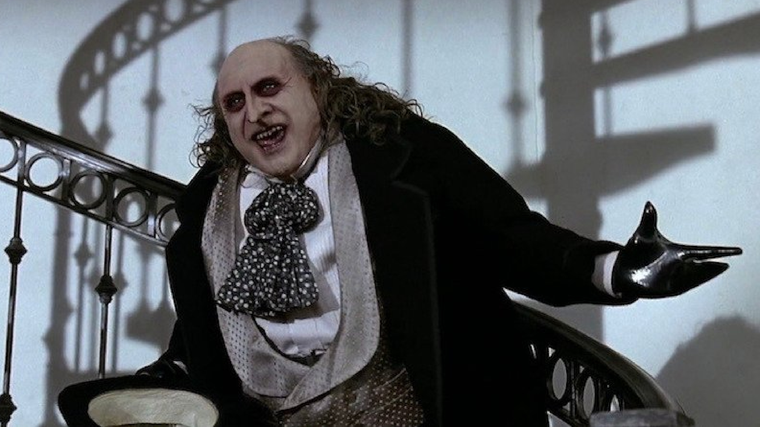 Danny DeVito Wants To Play Batman Villain The Penguin Again
